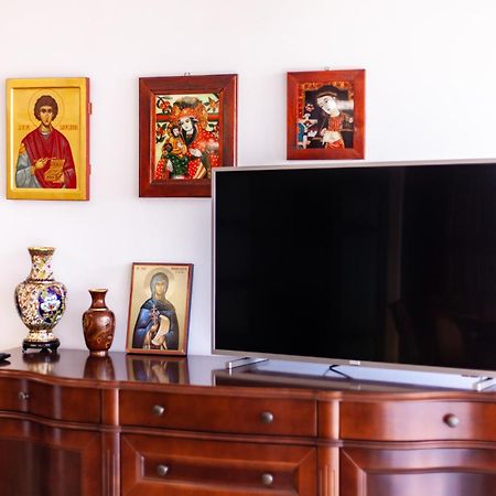 Spacious Apartment In City Centre Iasi Bagian luar foto